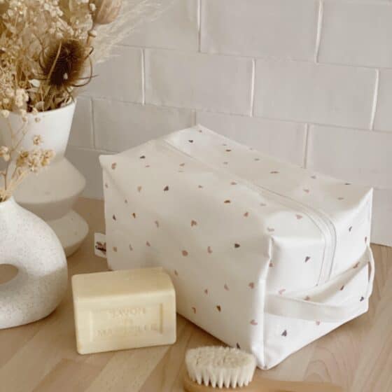 trousse vanity coeurs impermebale made in france