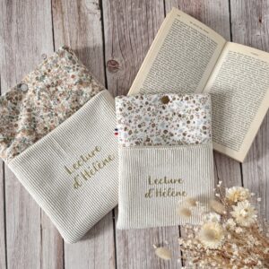 housse livre
