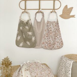 serviette de table enfant cantine tour de cou elastique personnalisee