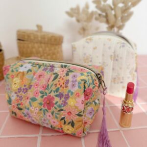 trousse matelassee maquillage cadeau noel fete des meres personnalisé divine