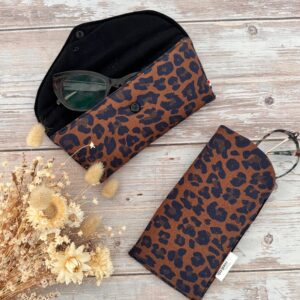etui lunettes léopard