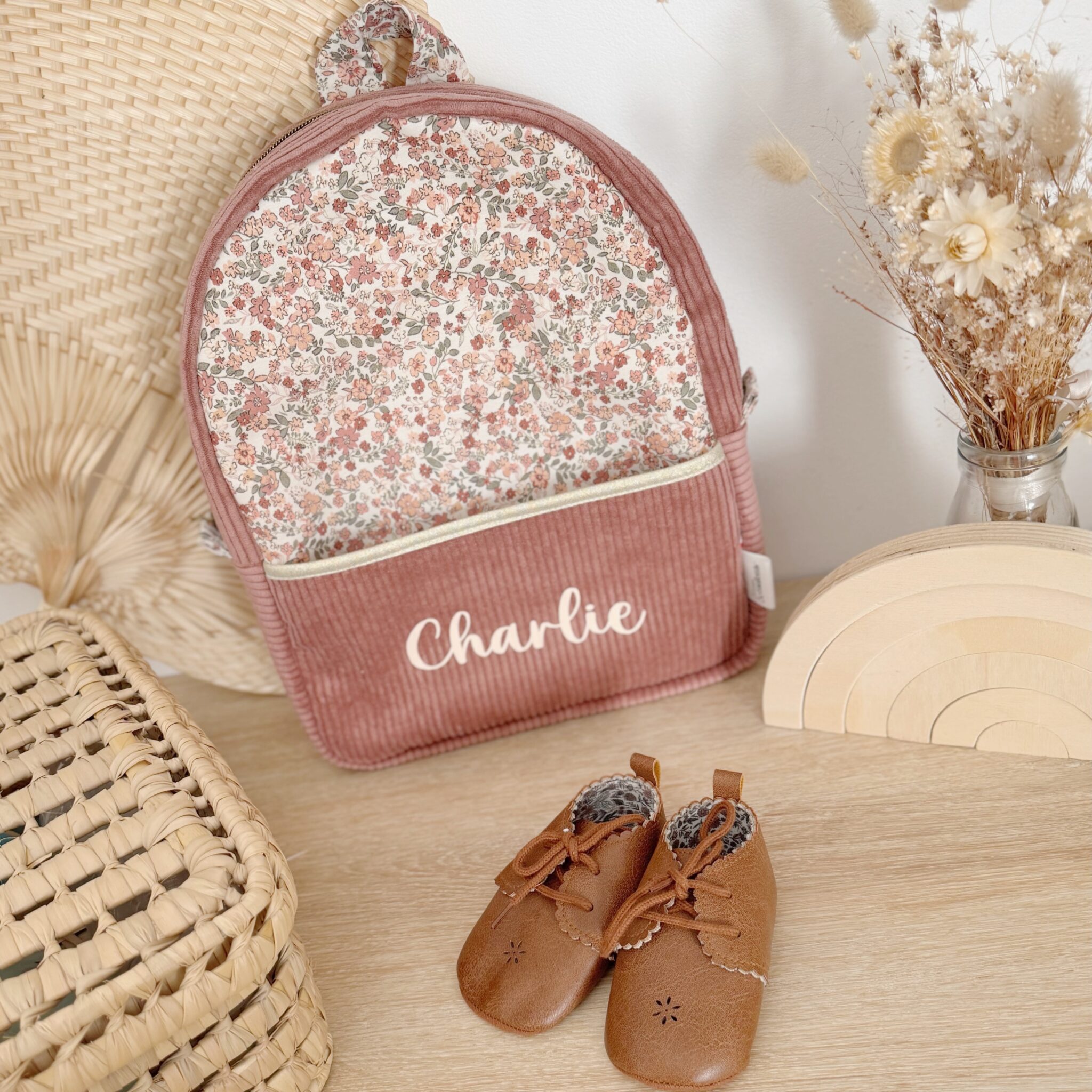 sac a dos maternelle personnalise enfant cadeau creche naissance nounou velours