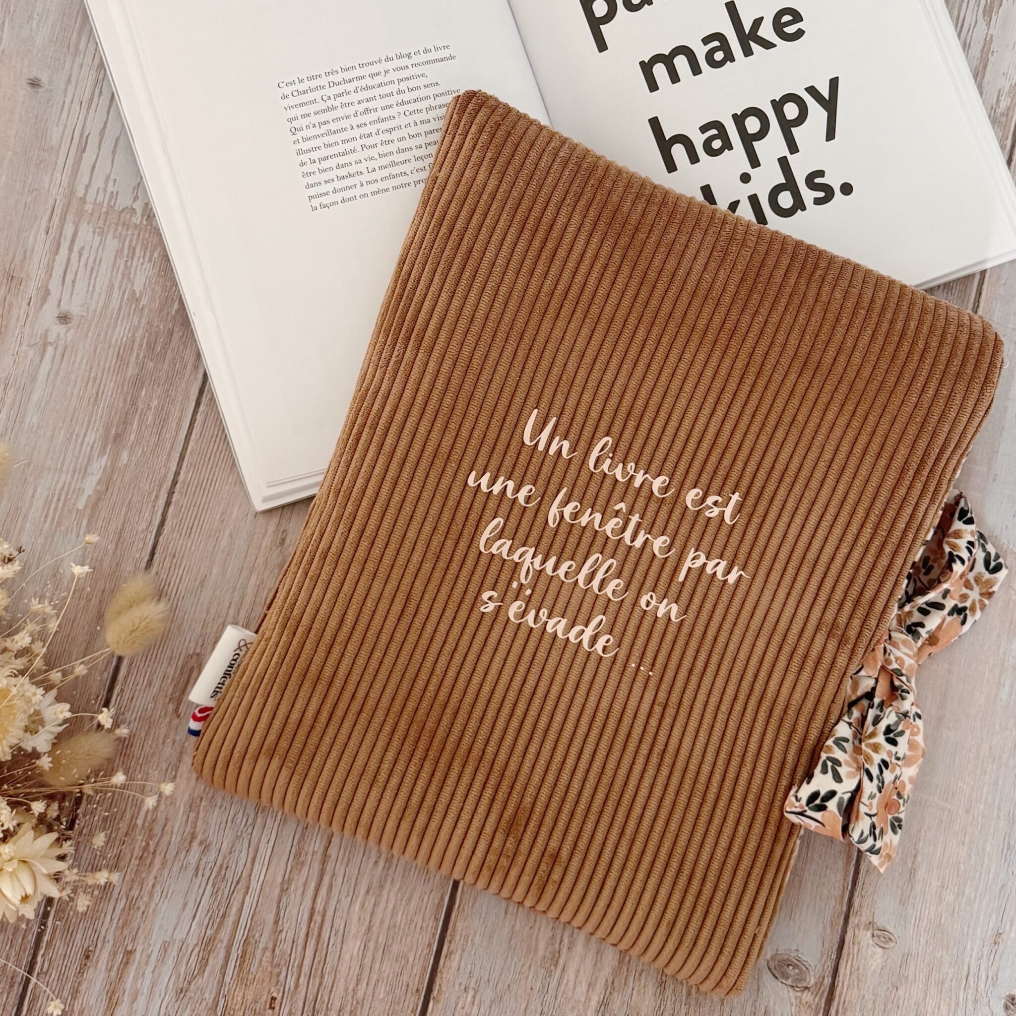 housse livre personnalisée